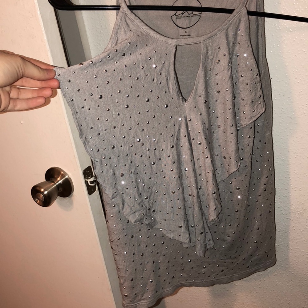 Gray top - Picture 2 of 4